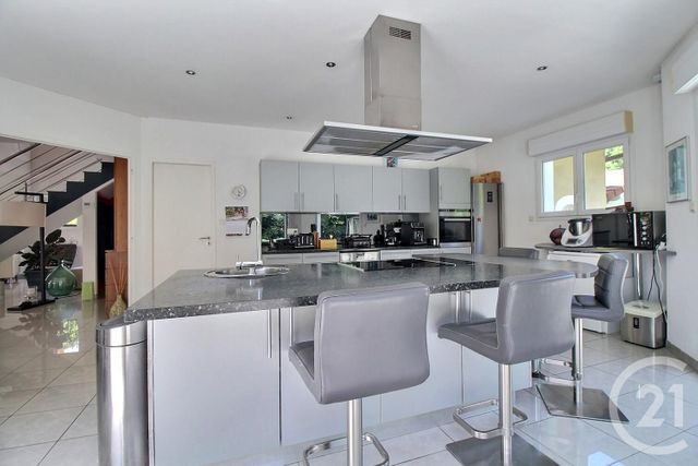 maison à vendre - 8 pièces - 260.0 m2 - VEIGY FONCENEX - 74 - RHONE-ALPES - Century 21 Agence Du Lac