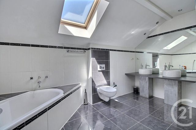 maison à vendre - 8 pièces - 260.0 m2 - VEIGY FONCENEX - 74 - RHONE-ALPES - Century 21 Agence Du Lac