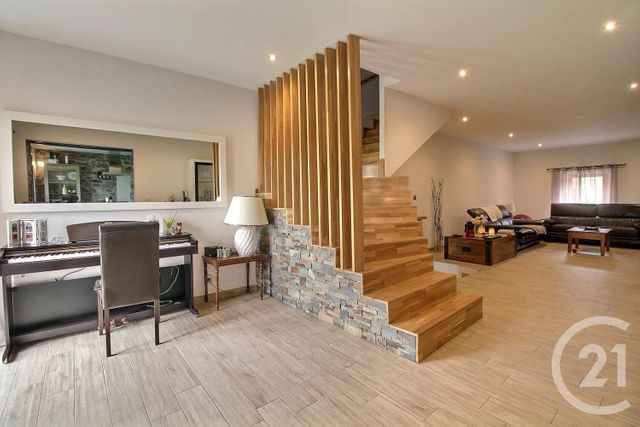 maison à vendre - 8 pièces - 215.9 m2 - BONS EN CHABLAIS - 74 - RHONE-ALPES - Century 21 Agence Du Lac