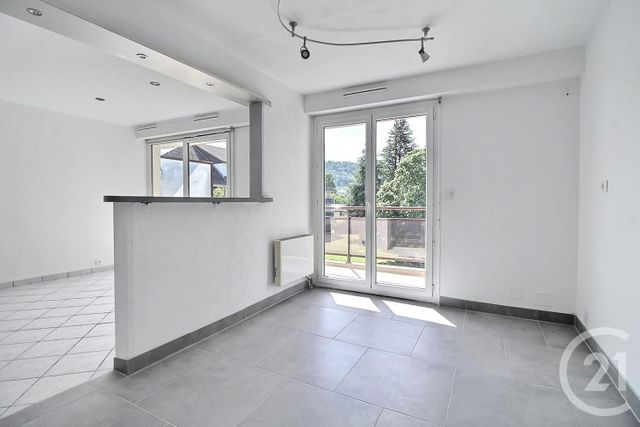 Afficher la photo en grand Appartement F4 à vendre - 4 pièces - 84.16 m2 - DOUVAINE - 74 - RHONE-ALPES - Century 21 Agence Du Lac