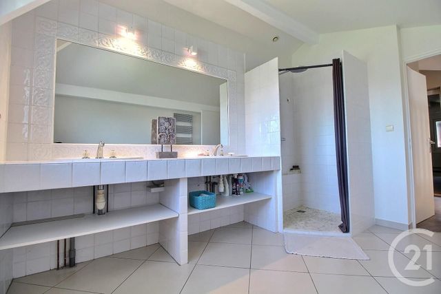 maison à vendre - 6 pièces - 200.22 m2 - BONS EN CHABLAIS - 74 - RHONE-ALPES - Century 21 Agence Du Lac