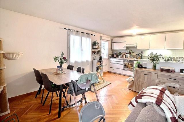 Appartement F3 à vendre - 3 pièces - 66.97 m2 - CHENS SUR LEMAN - 74 - RHONE-ALPES - Century 21 Agence Du Lac