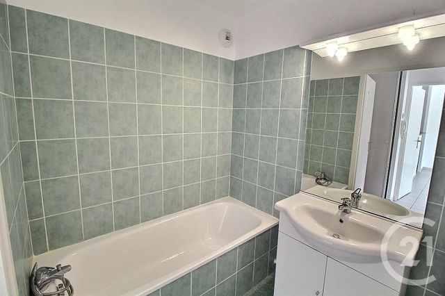 Appartement T2 à vendre - 2 pièces - 48.3 m2 - THONON LES BAINS - 74 - RHONE-ALPES - Century 21 Agence Du Lac