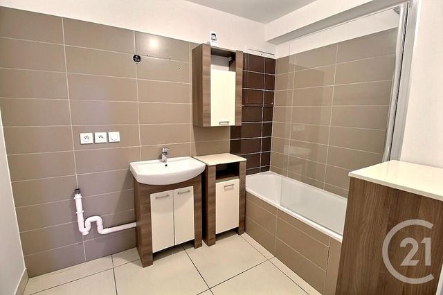 Appartement F3 à vendre - 3 pièces - 69.17 m2 - THONON LES BAINS - 74 - RHONE-ALPES - Century 21 Agence Du Lac