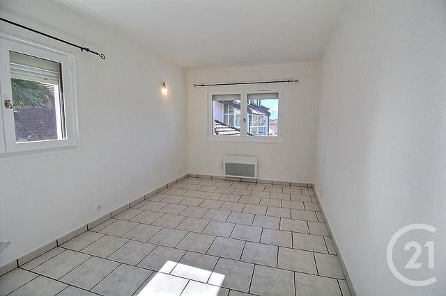 Appartement T3 à vendre - 3 pièces - 88.57 m2 - VEIGY FONCENEX - 74 - RHONE-ALPES - Century 21 Agence Du Lac