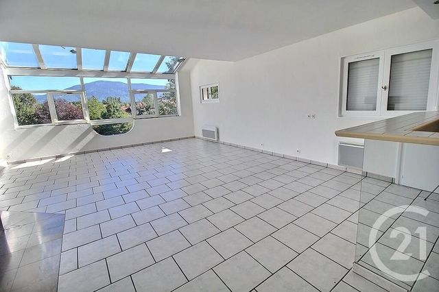 Appartement T3 à vendre - 3 pièces - 88.57 m2 - VEIGY FONCENEX - 74 - RHONE-ALPES - Century 21 Agence Du Lac
