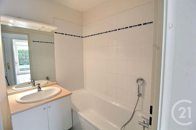 Appartement T2 à vendre - 2 pièces - 40.19 m2 - THONON LES BAINS - 74 - RHONE-ALPES - Century 21 Agence Du Lac