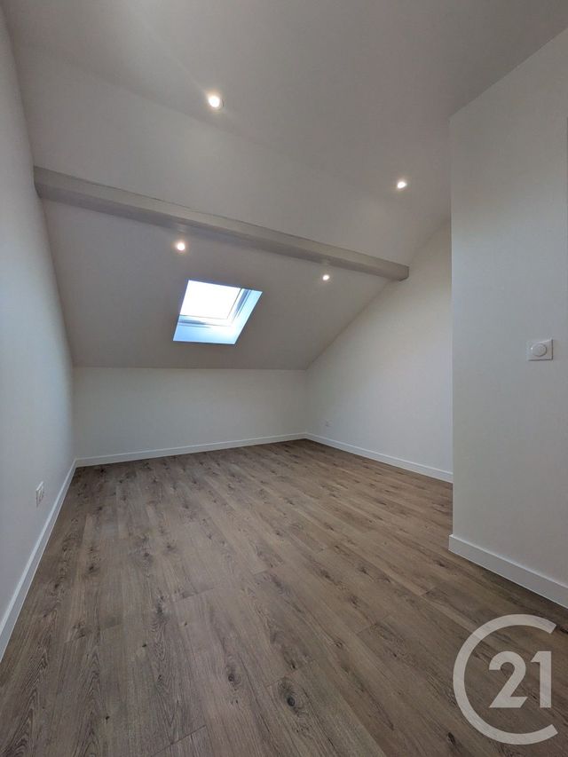Appartement T5 à vendre - 5 pièces - 77.43 m2 - SCIEZ - 74 - RHONE-ALPES - Century 21 Agence Du Lac