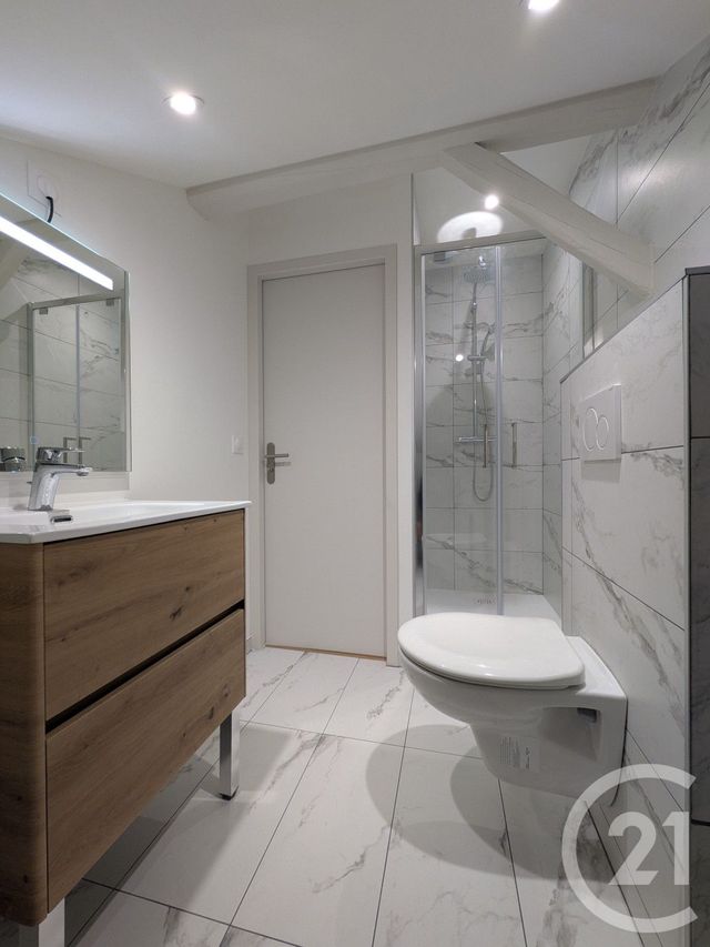 Appartement T5 à vendre - 5 pièces - 77.43 m2 - SCIEZ - 74 - RHONE-ALPES - Century 21 Agence Du Lac