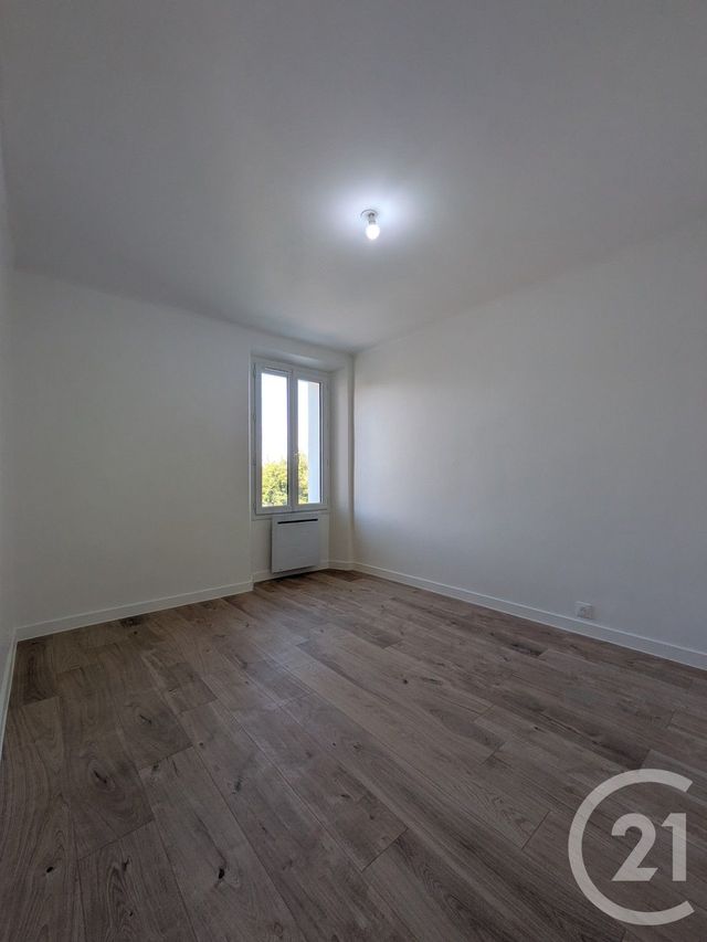 Appartement T5 à vendre - 5 pièces - 77.43 m2 - SCIEZ - 74 - RHONE-ALPES - Century 21 Agence Du Lac