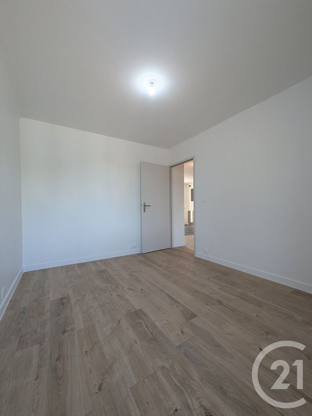 Appartement T5 à vendre - 5 pièces - 77.43 m2 - SCIEZ - 74 - RHONE-ALPES - Century 21 Agence Du Lac