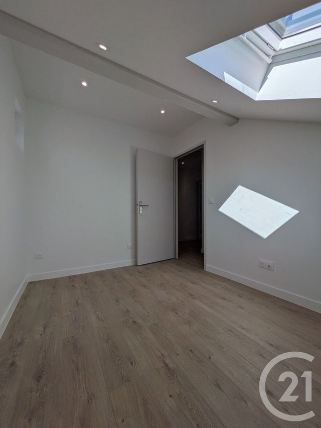 Appartement T5 à vendre - 5 pièces - 77.43 m2 - SCIEZ - 74 - RHONE-ALPES - Century 21 Agence Du Lac