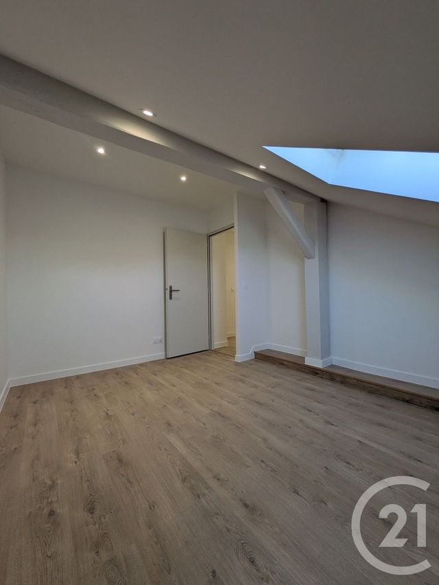 Appartement T5 à vendre - 5 pièces - 77.43 m2 - SCIEZ - 74 - RHONE-ALPES - Century 21 Agence Du Lac