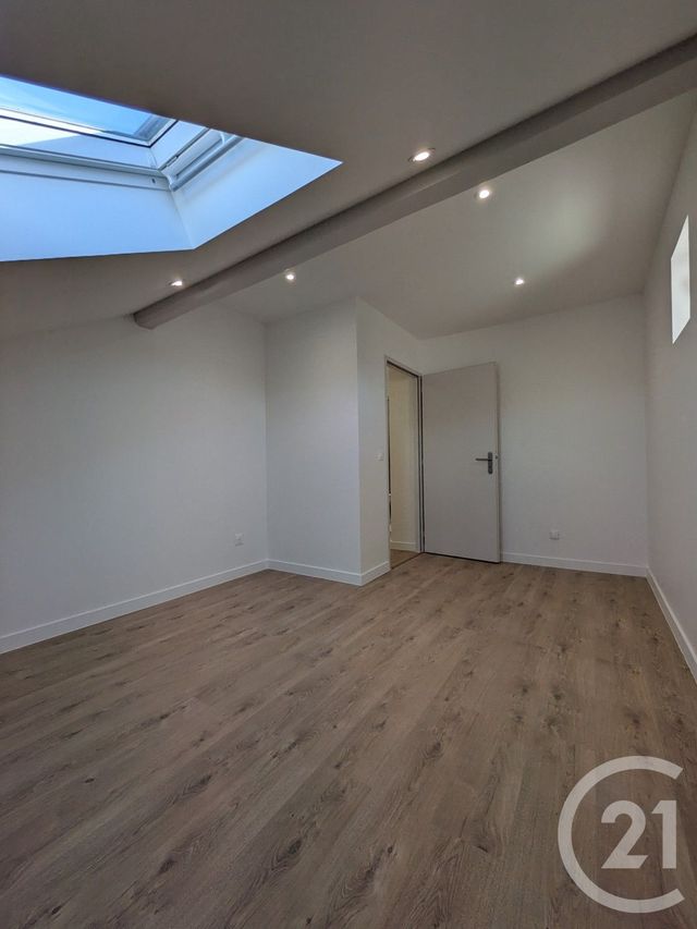 Appartement T5 à vendre - 5 pièces - 77.43 m2 - SCIEZ - 74 - RHONE-ALPES - Century 21 Agence Du Lac