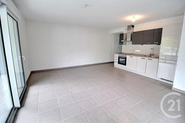 Appartement T1 à vendre - 3 pièces - 69.59 m2 - NEUVECELLE - 74 - RHONE-ALPES - Century 21 Agence Du Lac