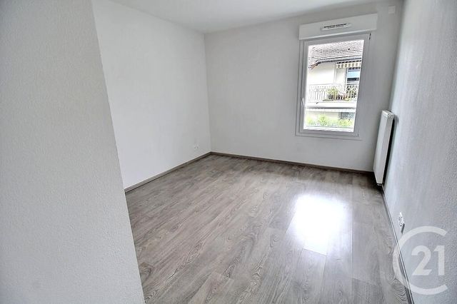 Appartement T1 à vendre - 3 pièces - 69.59 m2 - NEUVECELLE - 74 - RHONE-ALPES - Century 21 Agence Du Lac