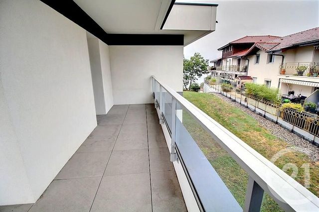 Appartement T1 à vendre - 3 pièces - 69.59 m2 - NEUVECELLE - 74 - RHONE-ALPES - Century 21 Agence Du Lac