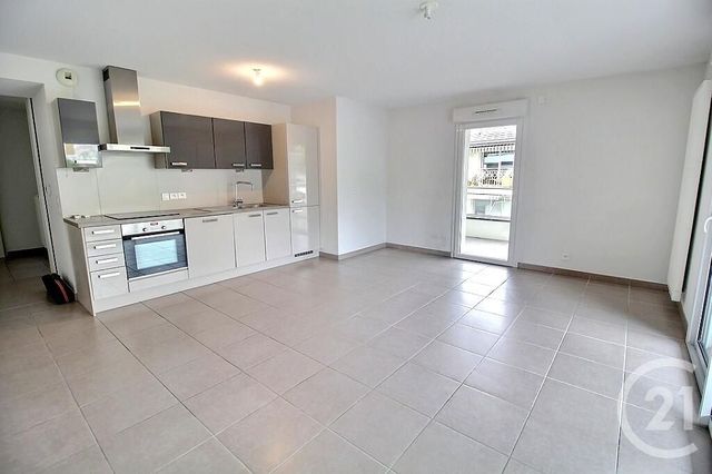 Appartement T1 à vendre - 3 pièces - 69.59 m2 - NEUVECELLE - 74 - RHONE-ALPES - Century 21 Agence Du Lac